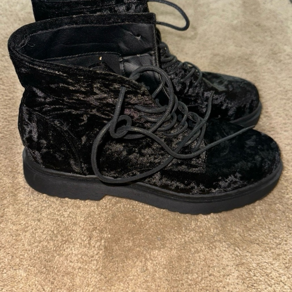 Men’s Asos velvet boots size 8 - Picture 2 of 6